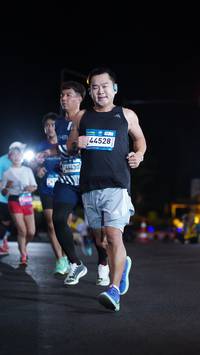 BIB: 44528, 08777
                            <button type="button" onclick="openModal(23091631)" class="btn btn-primary btn-sm float-right btn-popup" data-toggle="modal" data-target=".modal-high-quality">
                        <i class="fas fa-shopping-cart"></i> Add to Cart
                    </button>
                                            <button type="button" onclick="isThisMe(23091631, true)" class="btn btn-success btn-sm float-right btn-popup btn-isme hidden" data-toggle="tooltip" data-placement="bottom" title="นี่คือรูปของคุณใช่ไหม คลิกที่นี่เพื่อเอาเข้าอัลบั้ม">
                        <i class="fas fa-plus"></i> Add to album
                    </button>
                    <button type="button" onclick="isThisMe(23091631, false)" class="btn btn-warning btn-sm float-right btn-popup btn-isnotme hidden">
                        <i class="fas fa-ban"></i> Remove from album
                    </button>